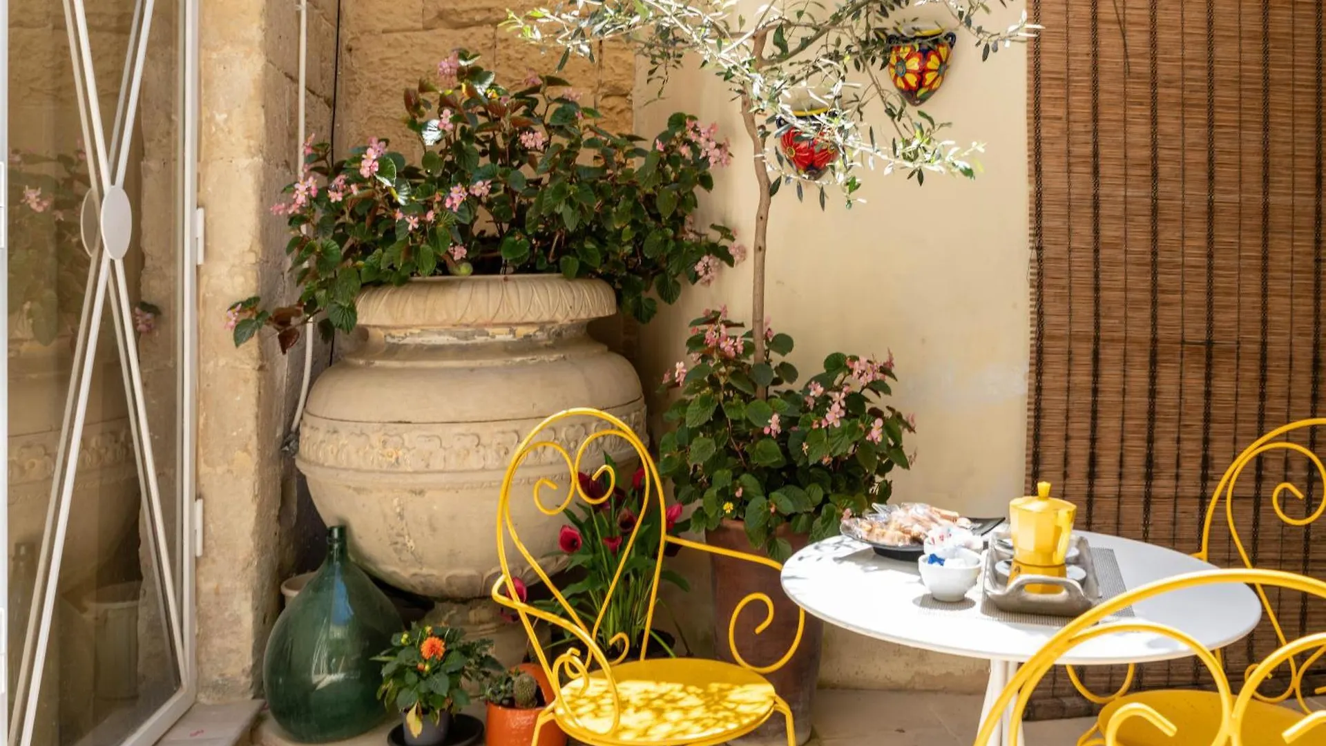 B&B Corte Dei Memoli Di Margiotta Giuseppina Lecce Italy