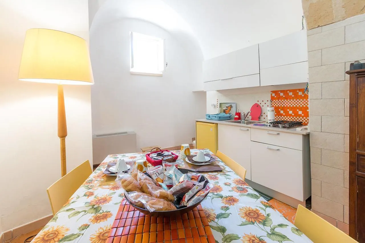 B&B Corte Dei Memoli Di Margiotta Giuseppina Lecce