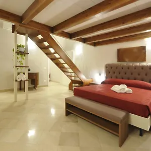 Palazzo Massari Guest house
