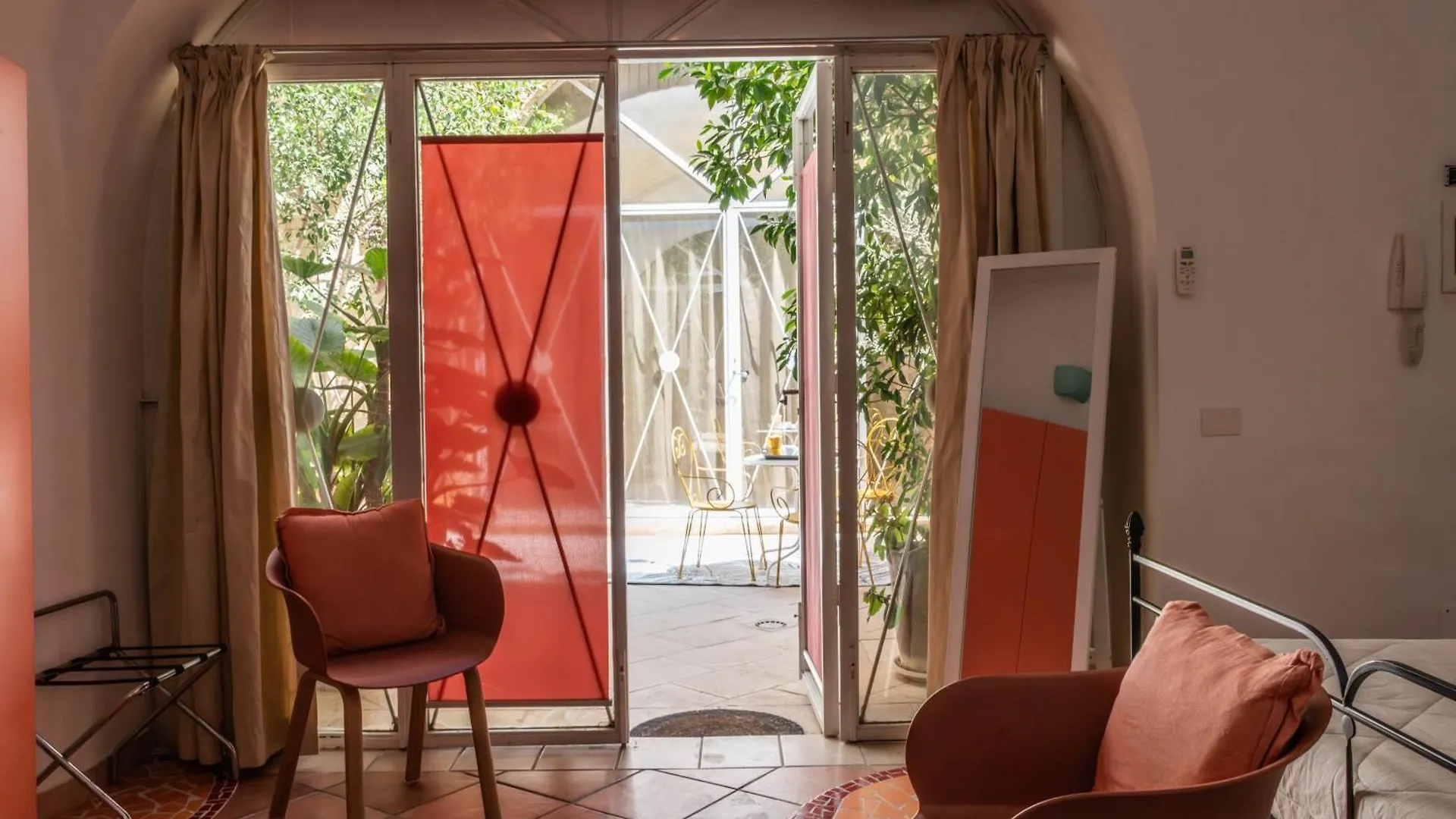 B&B Corte Dei Memoli Di Margiotta Giuseppina Lecce Bed & Breakfast